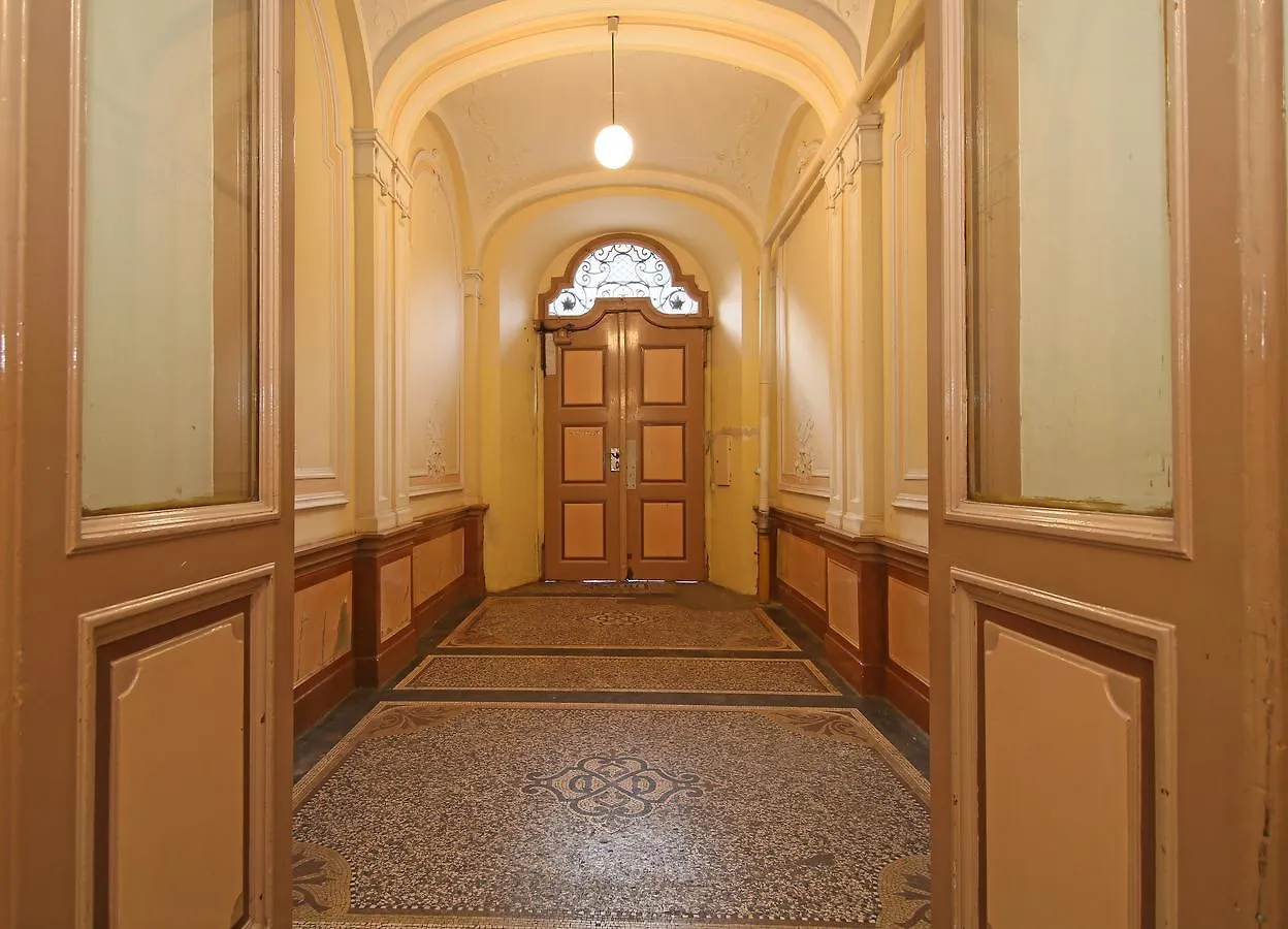 Beautiful Apartments Ujezd Prag