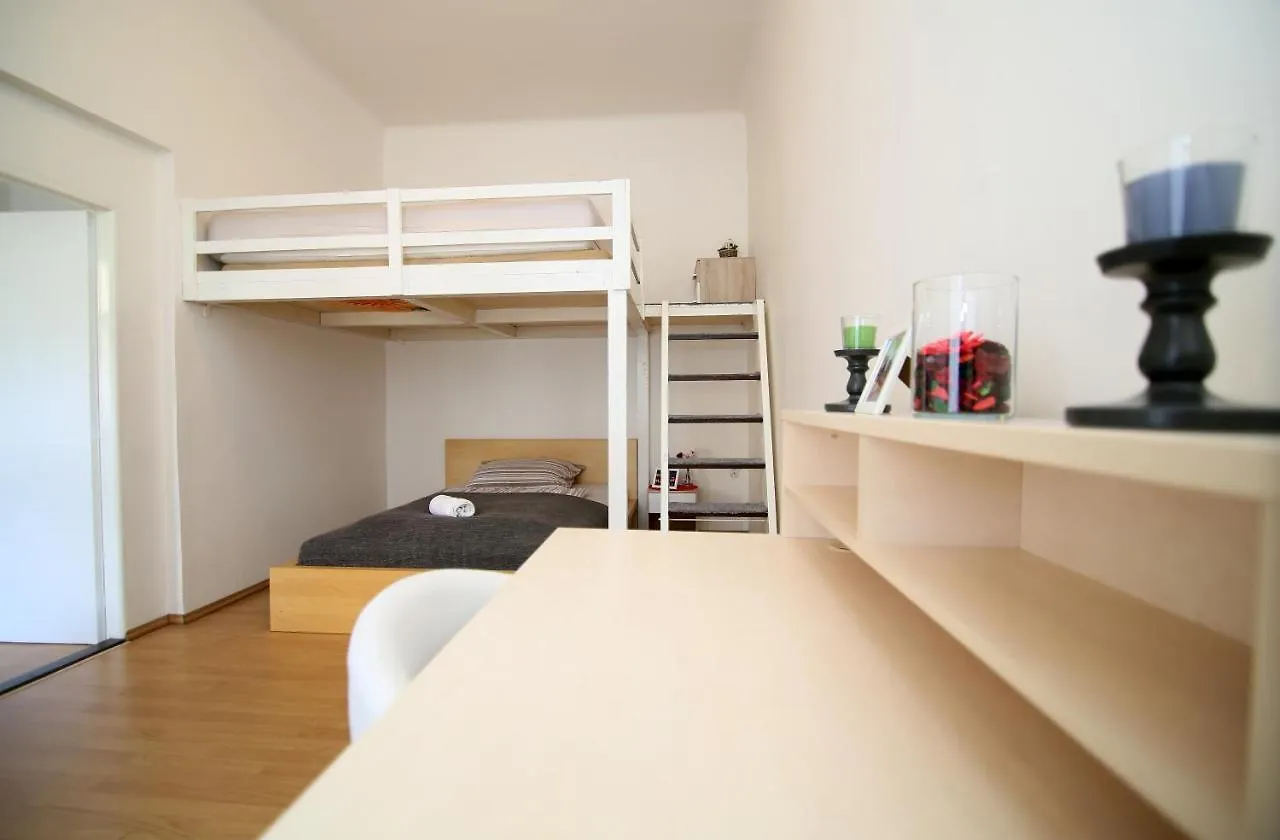 Beautiful Apartments Ujezd Prag