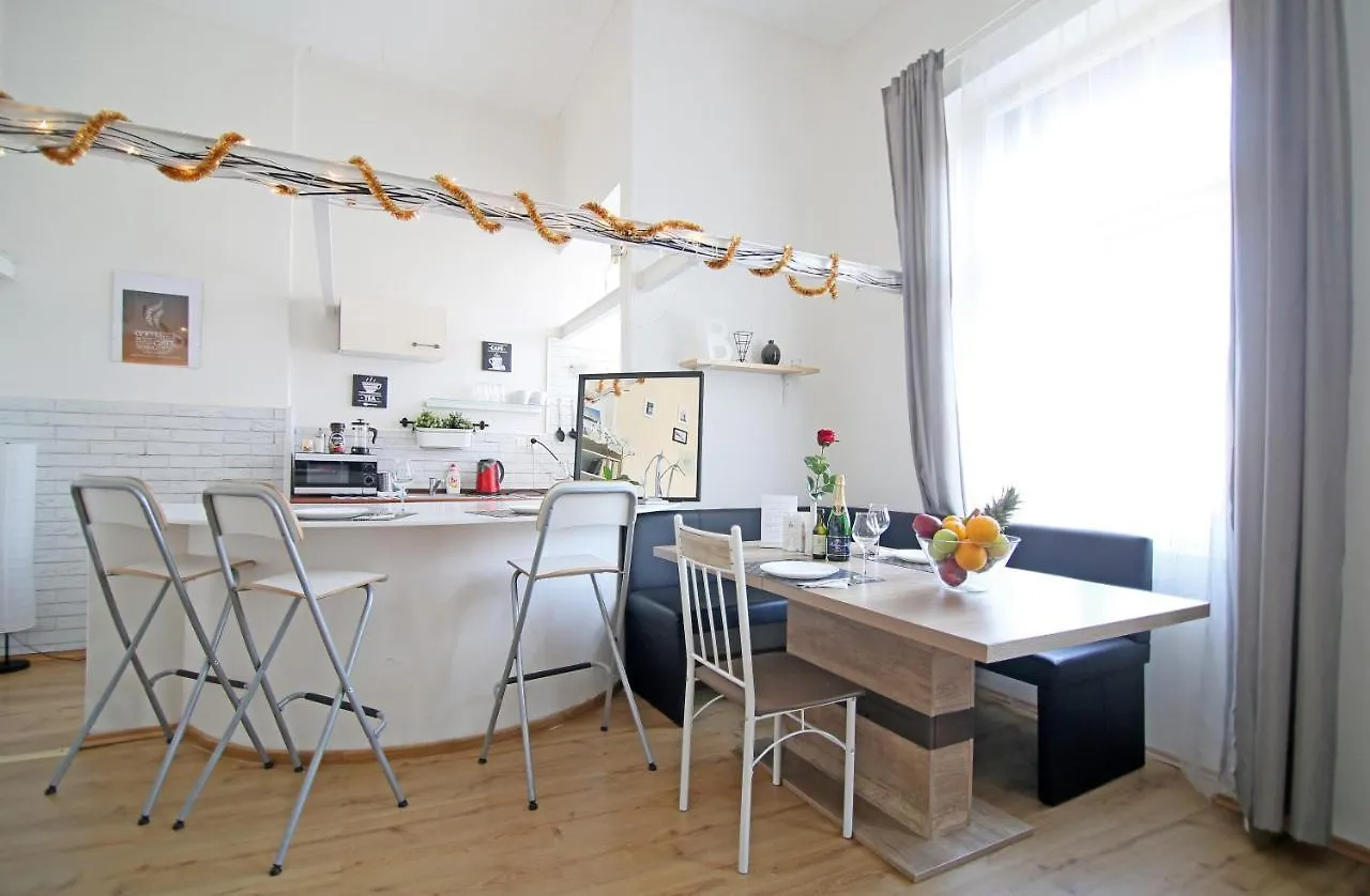 Beautiful Apartments Ujezd Prag