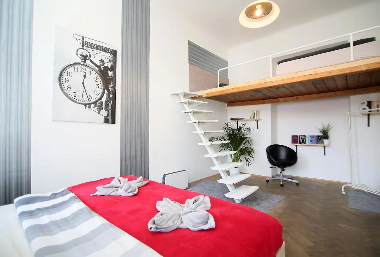 Beautiful Apartments Ujezd Prag